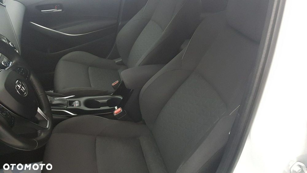 Toyota Corolla - 16