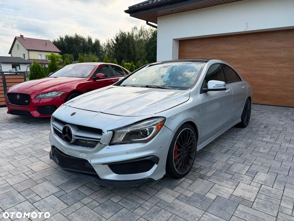 Mercedes-Benz CLA 45 AMG 4-Matic - 4
