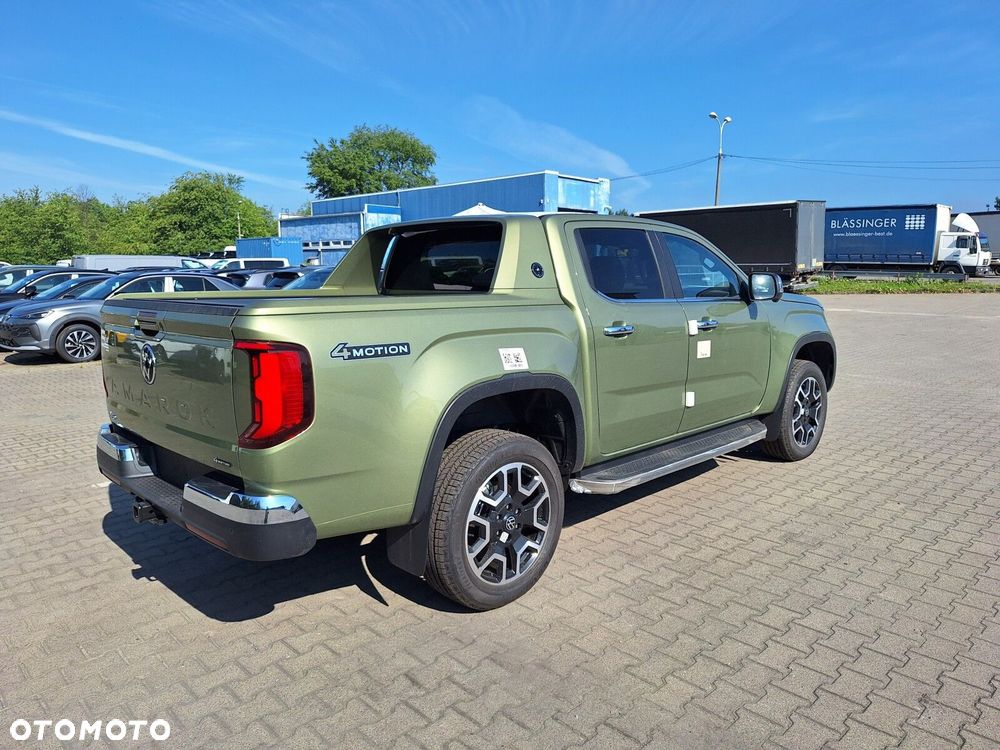 Volkswagen Amarok - 13