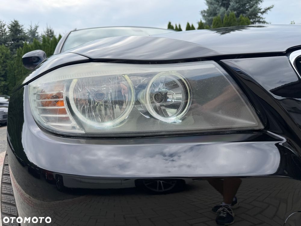 BMW Seria 3 318d DPF Edition Lifestyle - 22