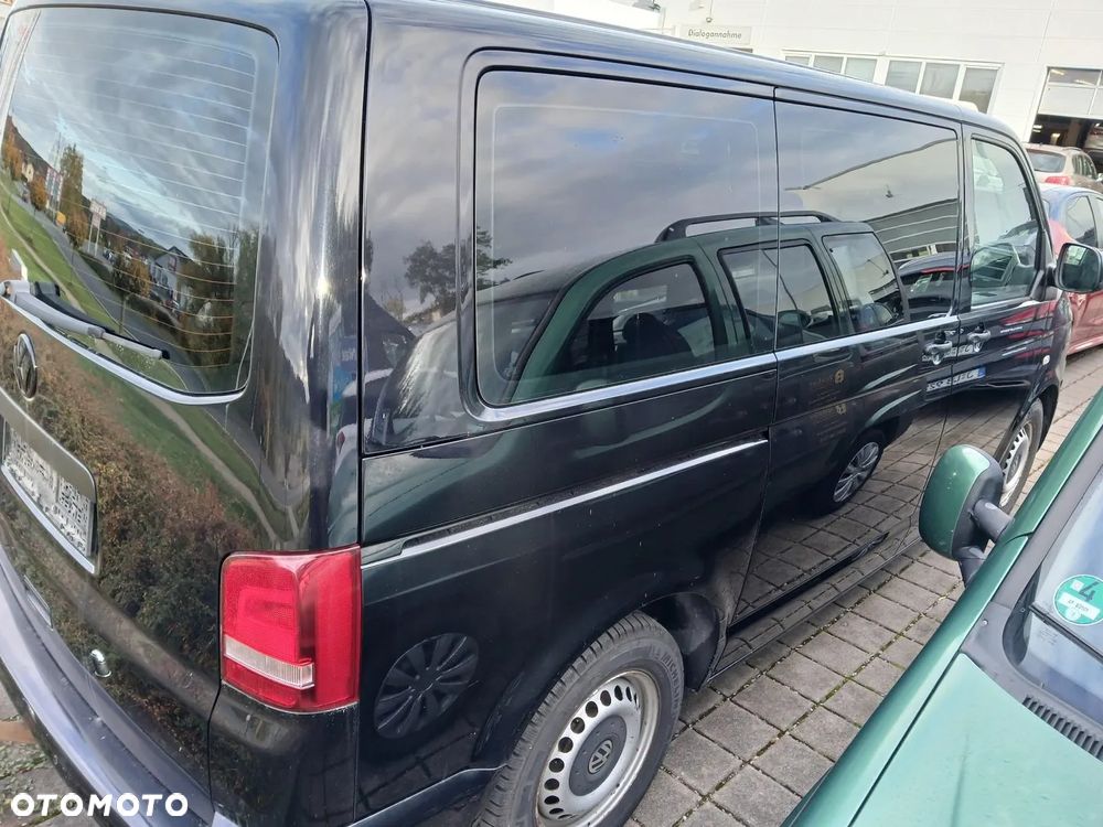 Volkswagen Multivan - 16