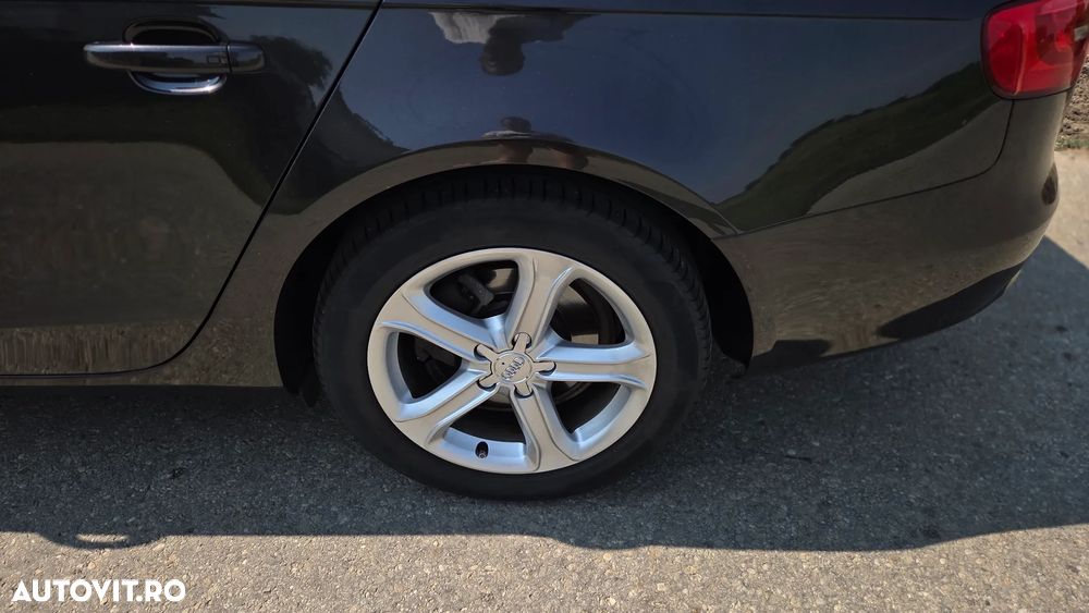 Audi A4 Avant 2.0 TDI - 23