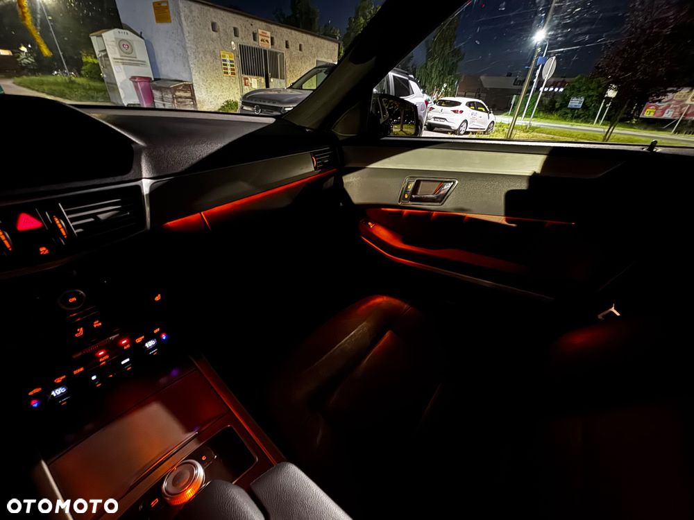 Mercedes-Benz Klasa E 350 CDI BlueEff Avantgarde - 25