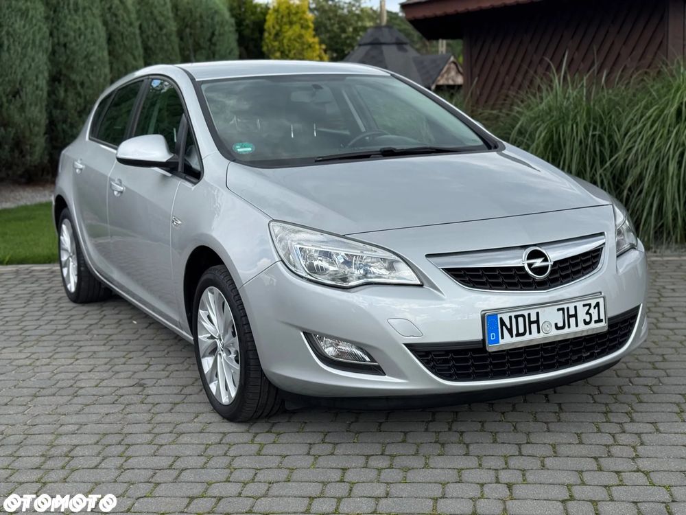 Opel Astra IV 1.4 Active - 2