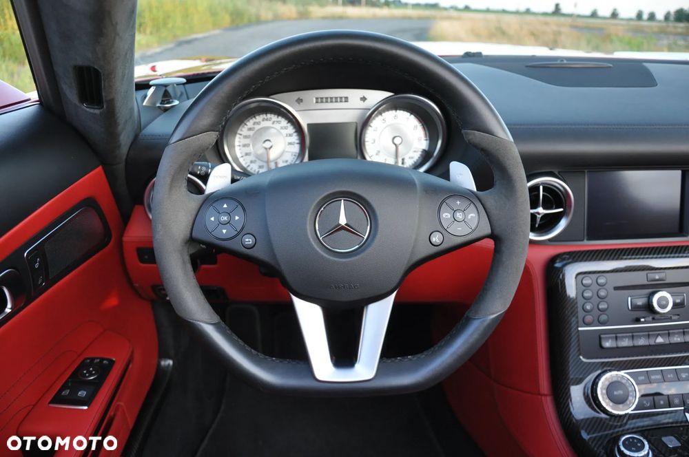 Mercedes-Benz SLS - 25