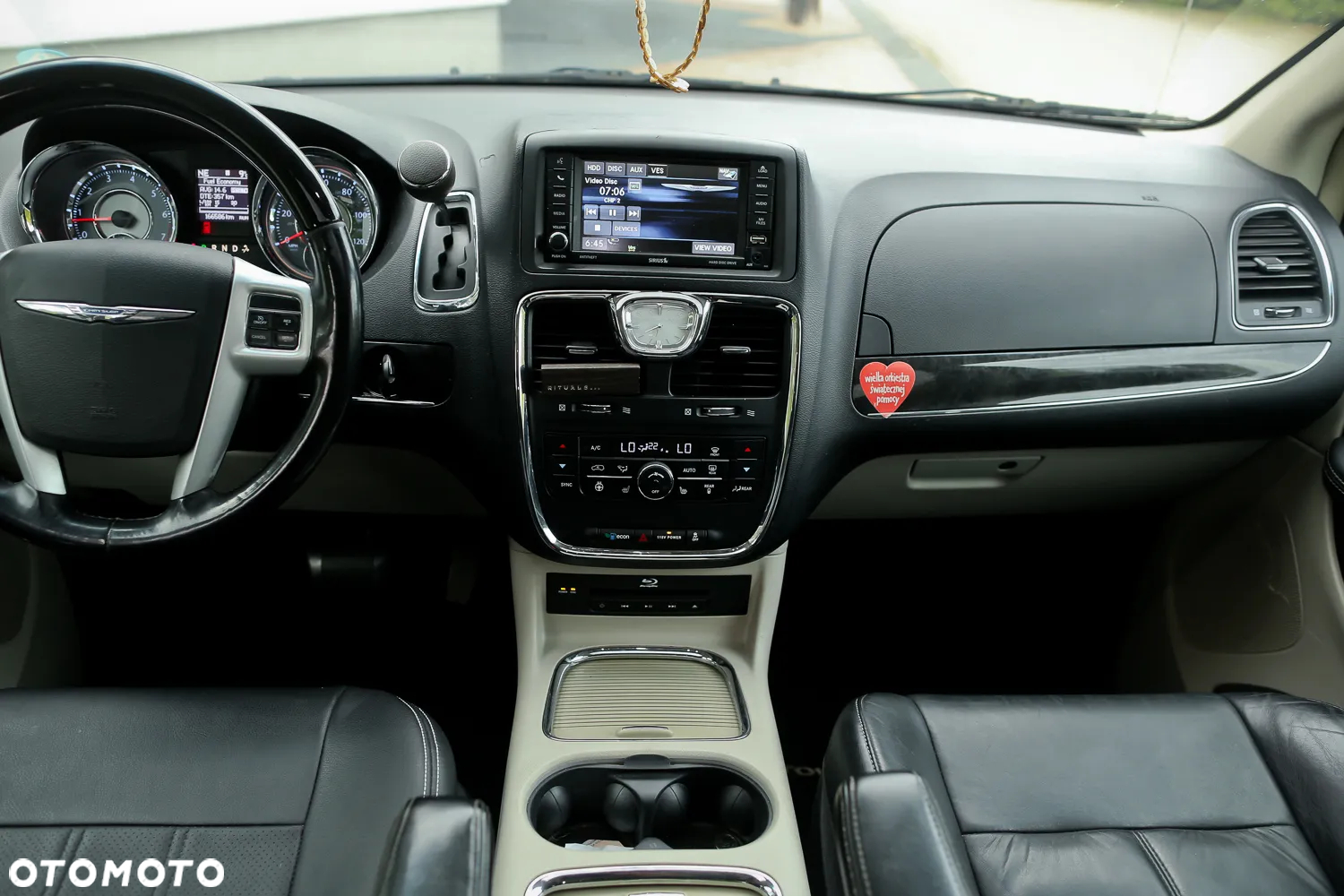 Chrysler Town & Country 3.6 Limited - 7