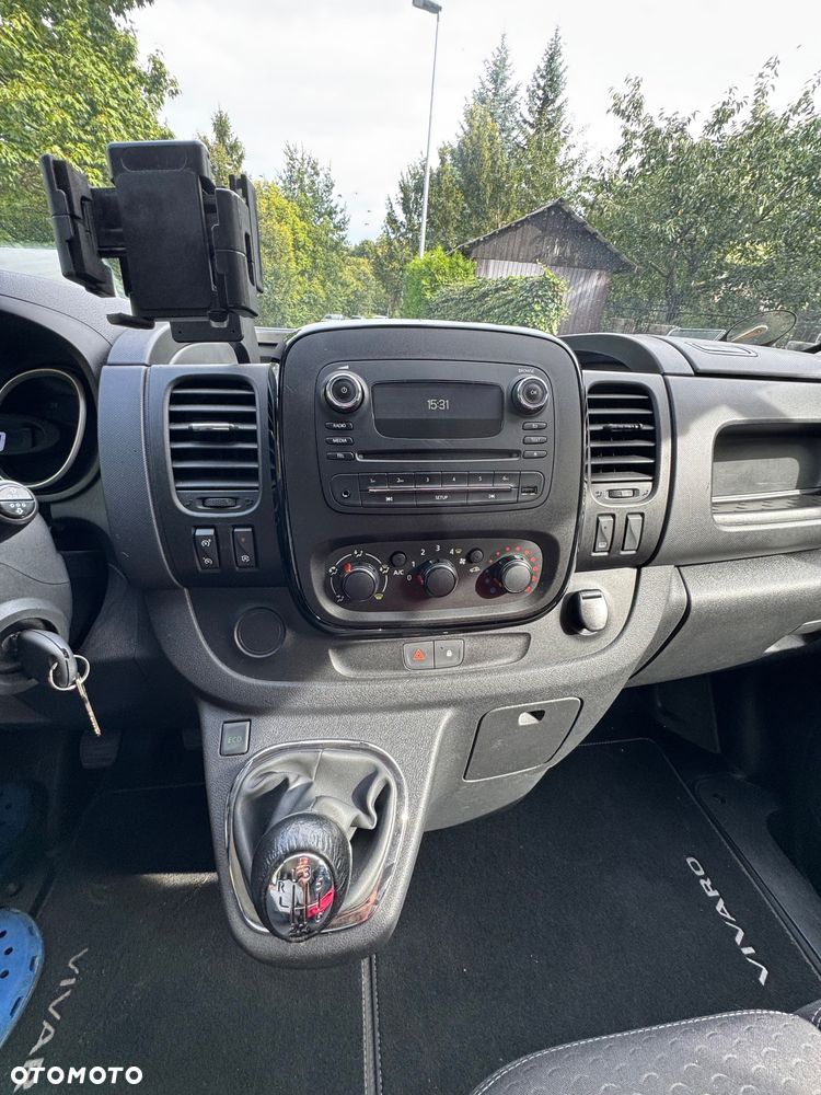 Opel Vivaro - 11
