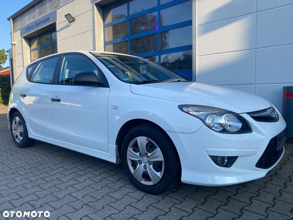Hyundai i30 1.4 Base + World Cup - 4
