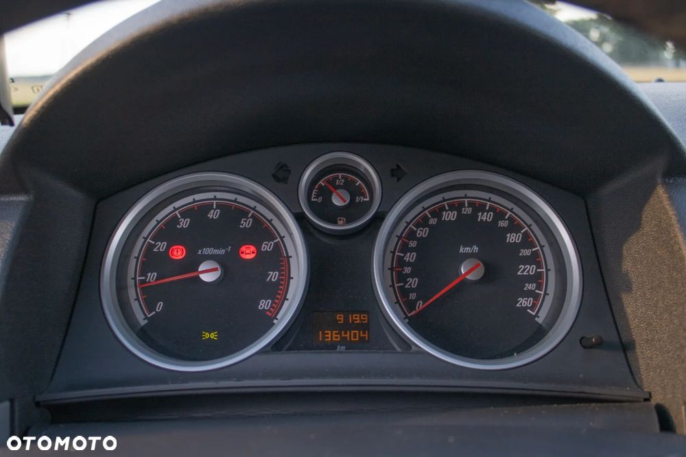Opel Astra 1.6 T Sport - 21