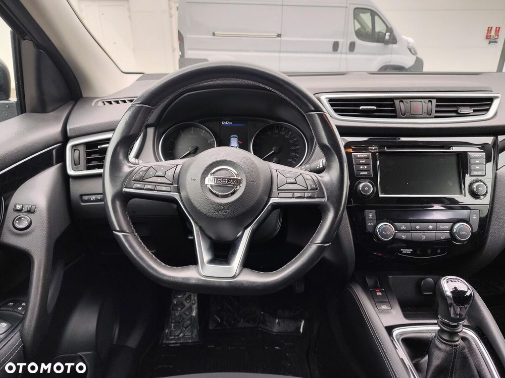 Nissan Qashqai 1.3 DIG-T N-Connecta - 10