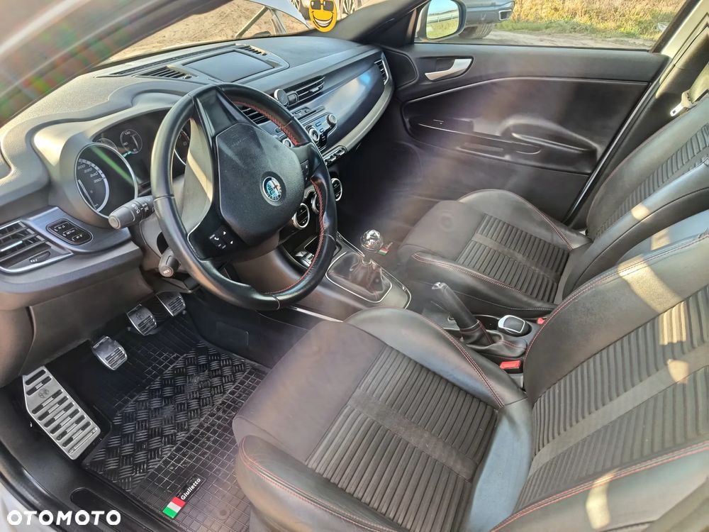 Alfa Romeo Giulietta 1.8 TBi 16V Quadrifoglio Verde - 14