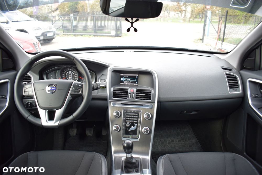 Volvo XC 60 D3 Momentum - 5