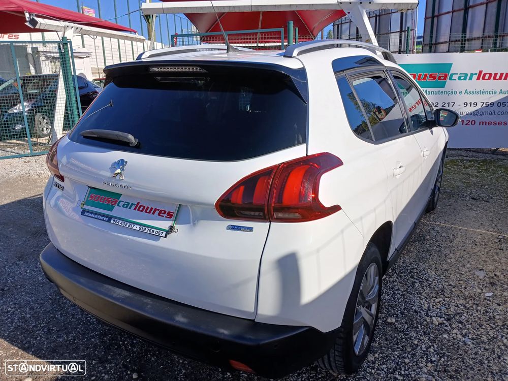 Peugeot 2008 1.2 PureTech Style - 8
