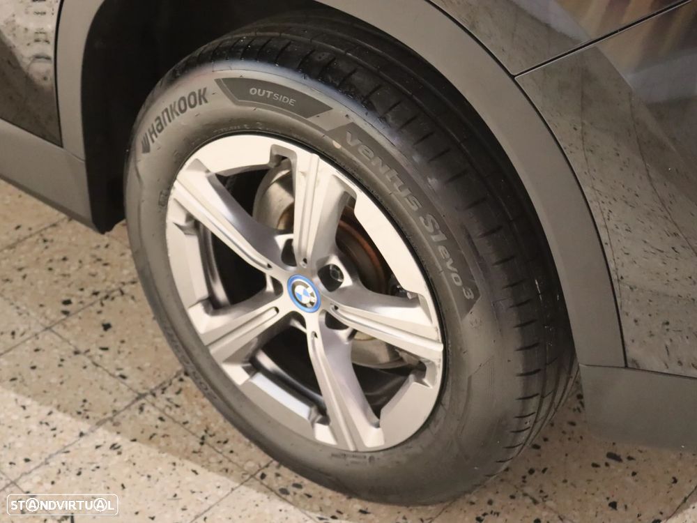 BMW X1 xDrive25e - 41