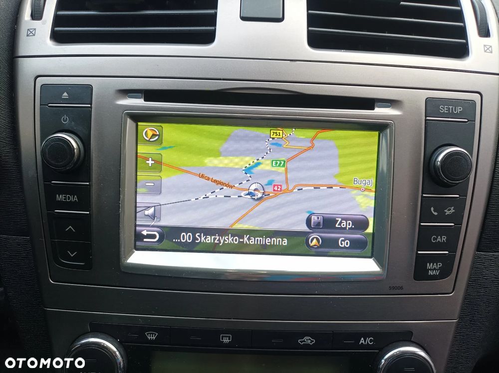 Toyota Avensis 1.8 Sol plus NAVI - 15