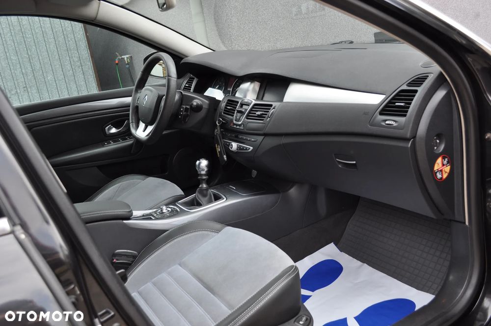 Renault Laguna dCi 150 FAP GT - 13