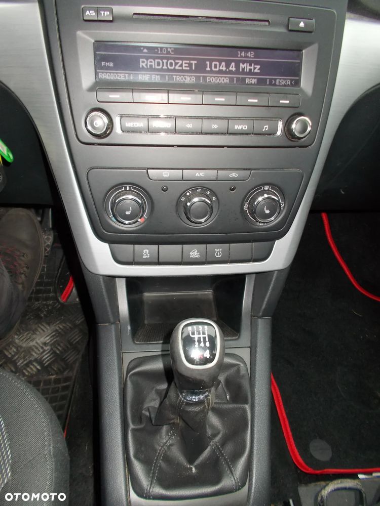 Skoda Yeti Outdoor 2.0 TDI 4x4 Active - 14