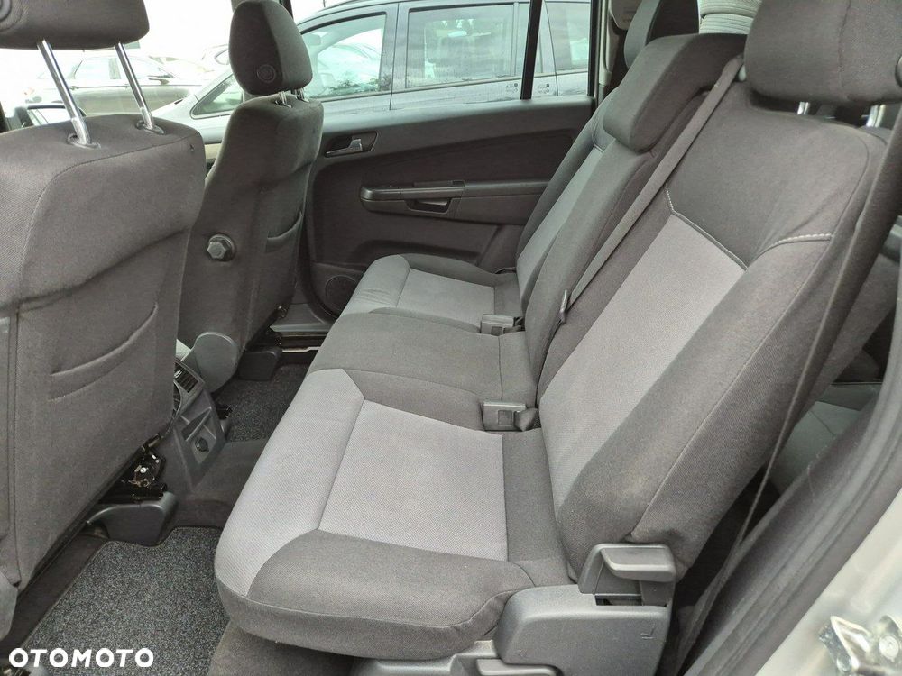 Opel Zafira 1.8 Innovation - 19