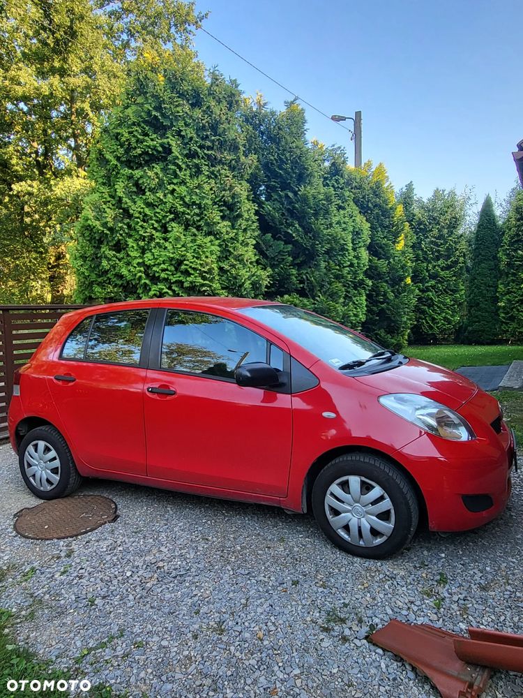 Toyota Yaris 1.0 Entry - 1
