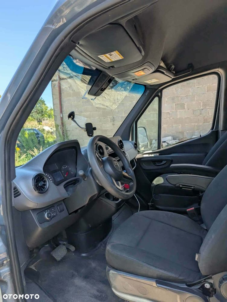 Mercedes-Benz Sprinter - 7