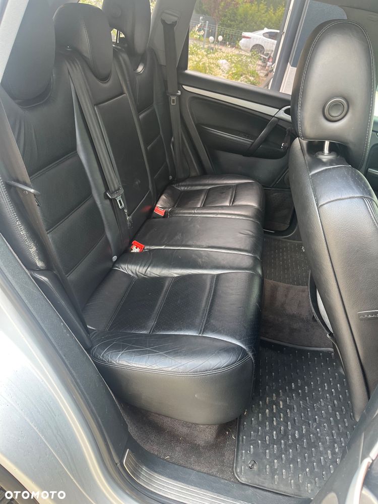 Porsche Cayenne - 26