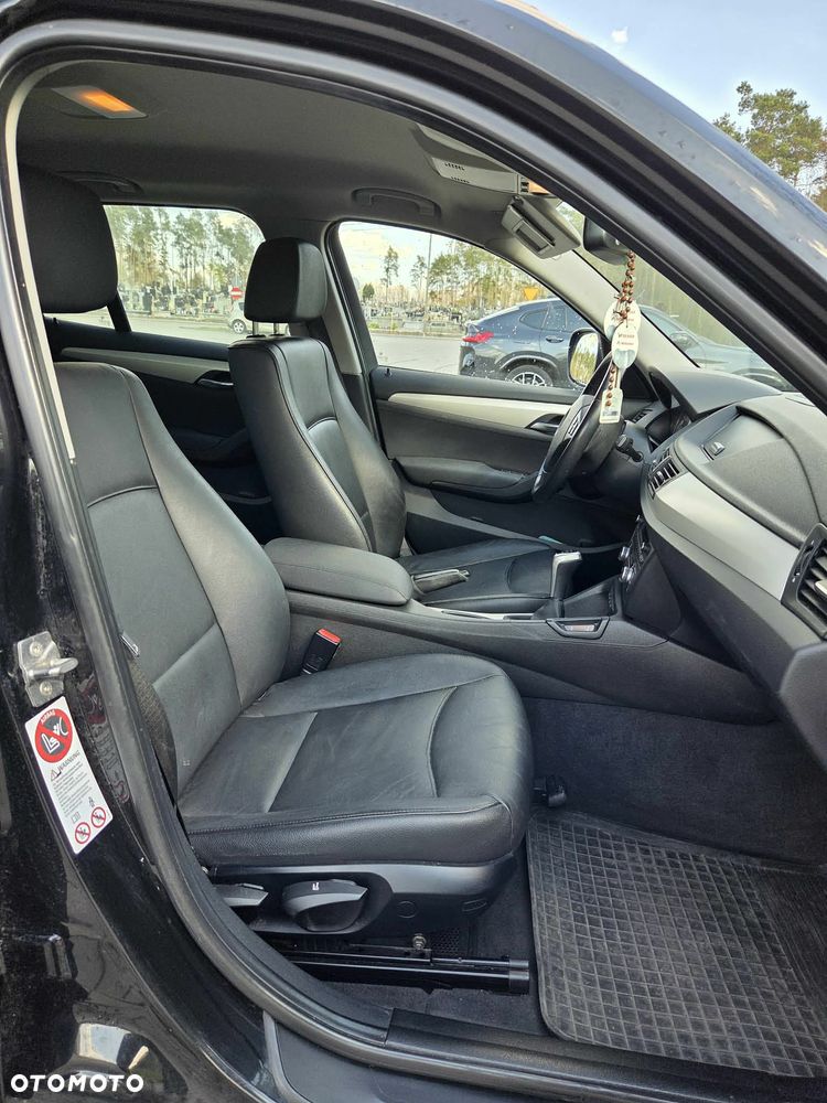 BMW X1 xDrive20d - 12