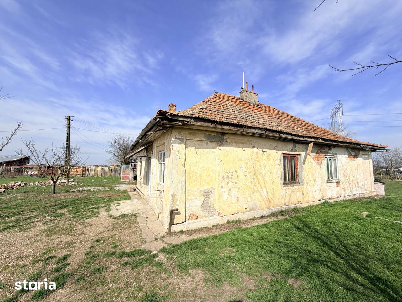 Casă de vânzare în Fântânele teren 761mp 2 apartamente la casă 2cf-uri - Imagine principală: 3/5