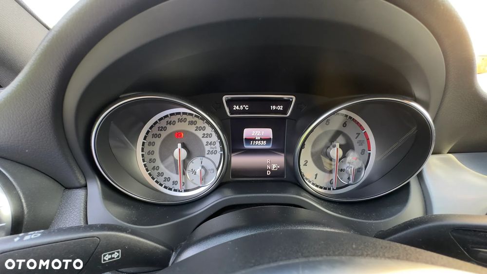 Mercedes-Benz CLA 200 7G-DCT AMG Line - 14
