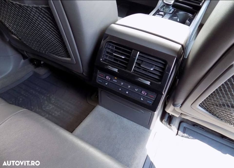 Volkswagen Touareg V6 TDI Atmosphere - 18