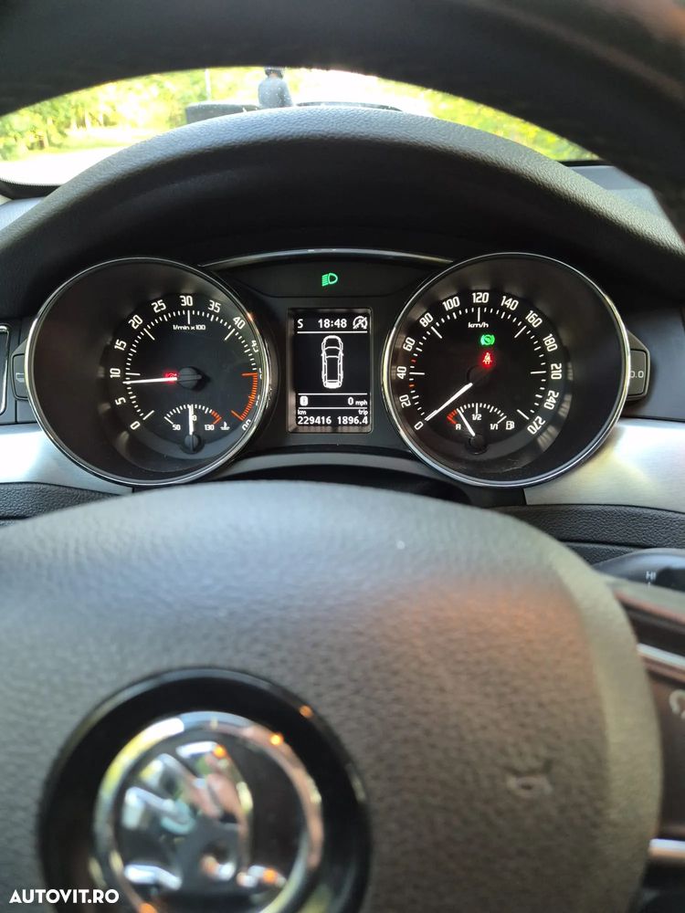 Skoda Superb 2.0 TDI Ambition - 7