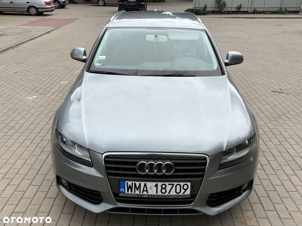 Audi A4 Avant 2.0 TDI - 10