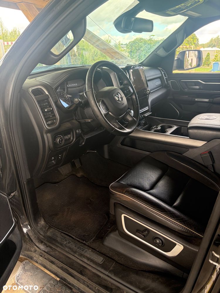 RAM 1500 5.7 Crew Cab Laramie - 3