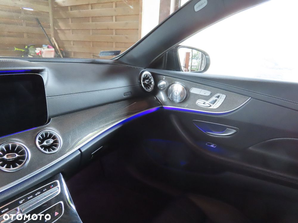 Mercedes-Benz Klasa E - 12