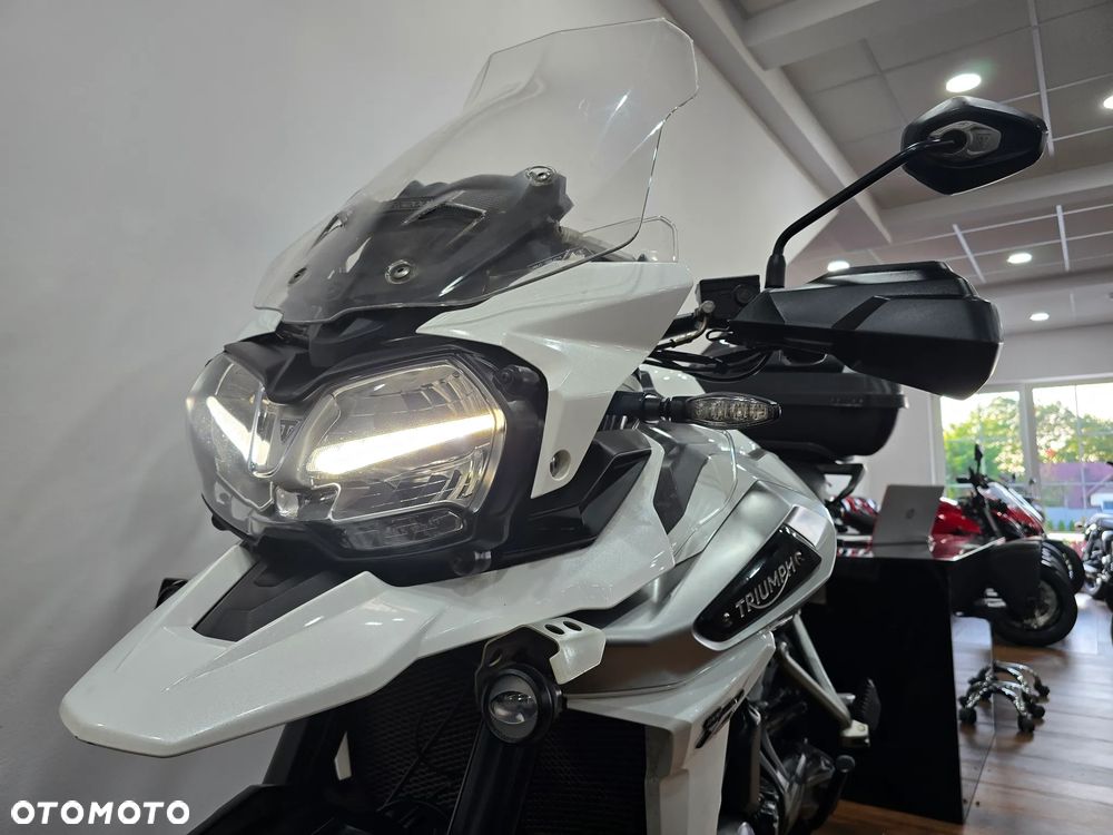 Triumph Tiger - 9
