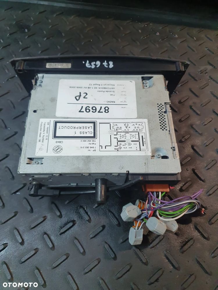RADIO FABRYCZNE CD FIAT GRANDE PUNTO 7646383316 7354524840 - 4