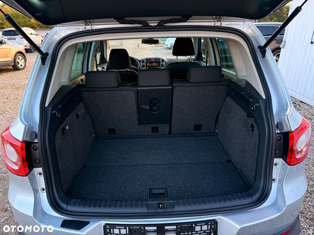 Volkswagen Tiguan - 17