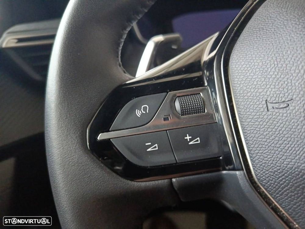 Peugeot 2008 1.2 Hybrid Allure e-DCS6 - 16