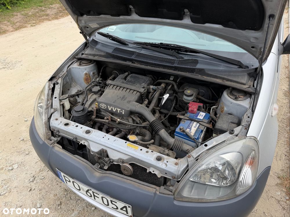 Toyota Yaris 1.0 Base - 7