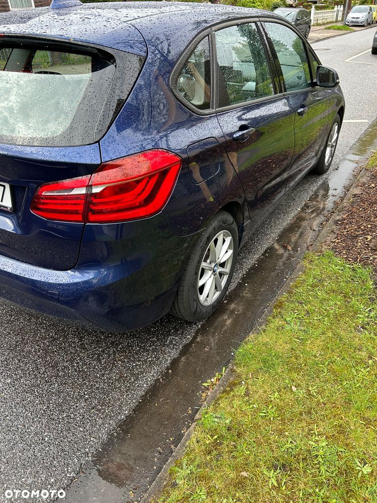 BMW Seria 2 218d - 3