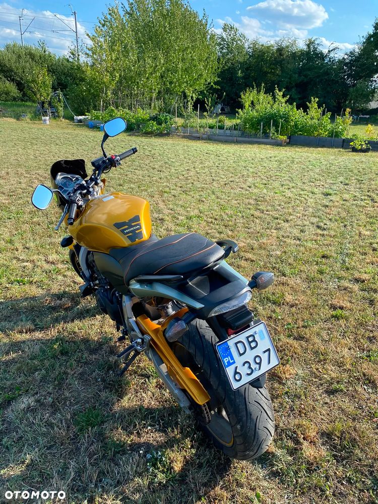 Honda CB - 12