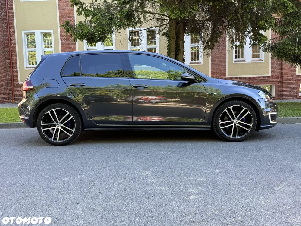 Volkswagen Golf - 7