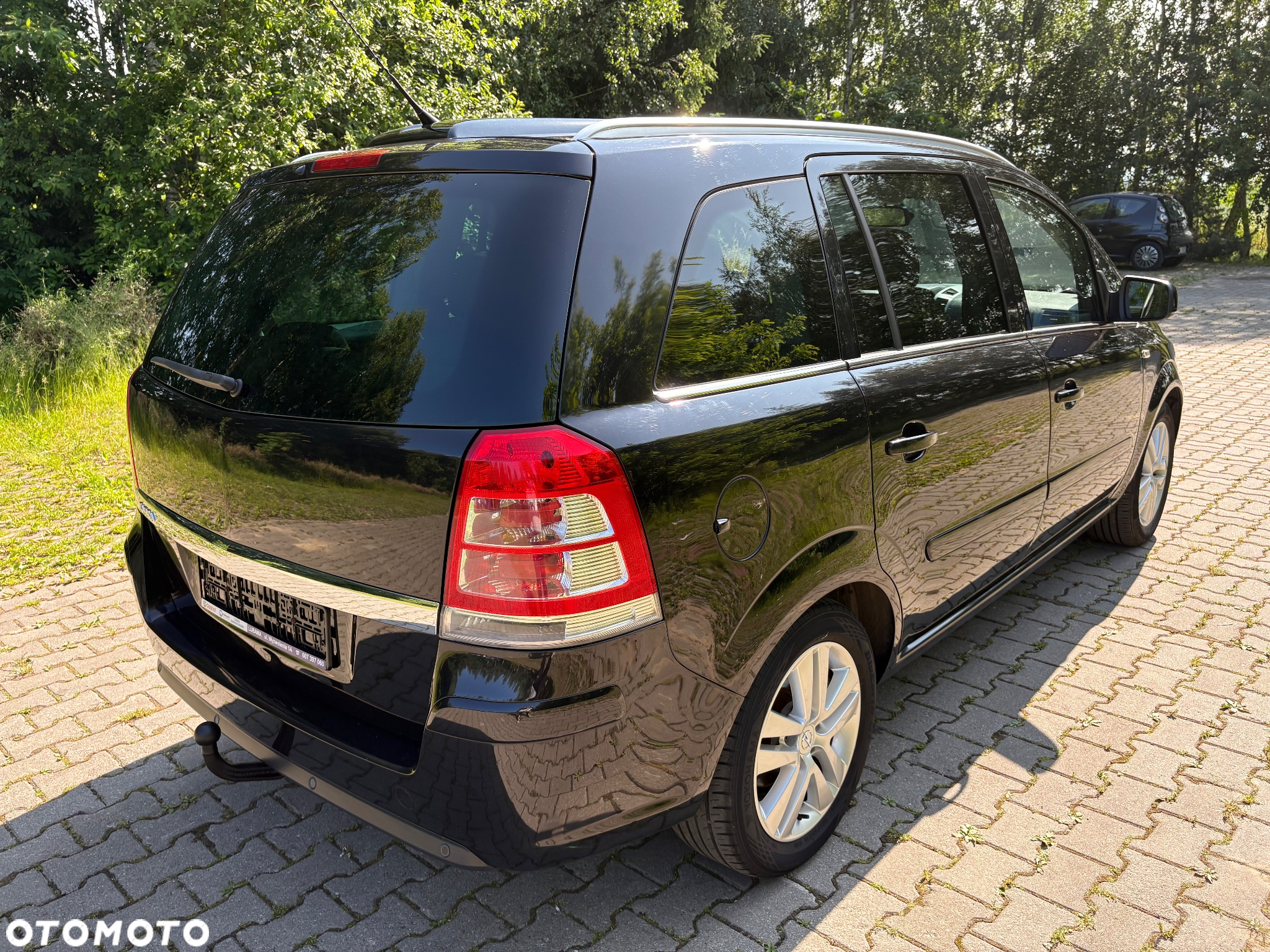 Opel Zafira 1.8 Design Edition - 28