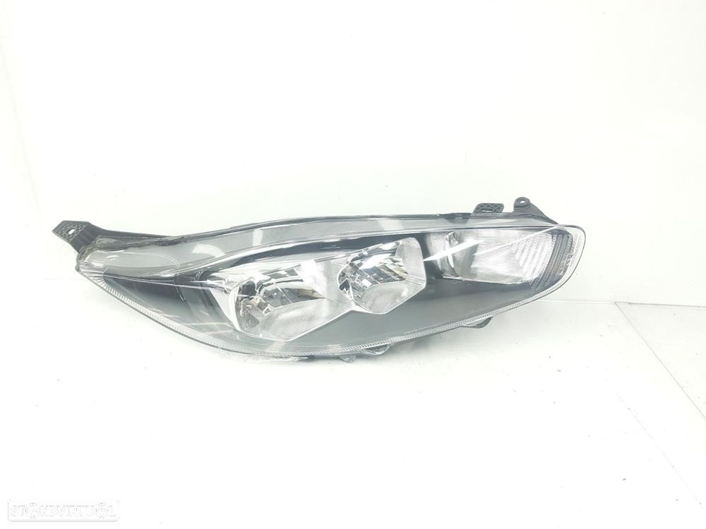 FAROL DIREITO FORD FIESTA CNN - 1