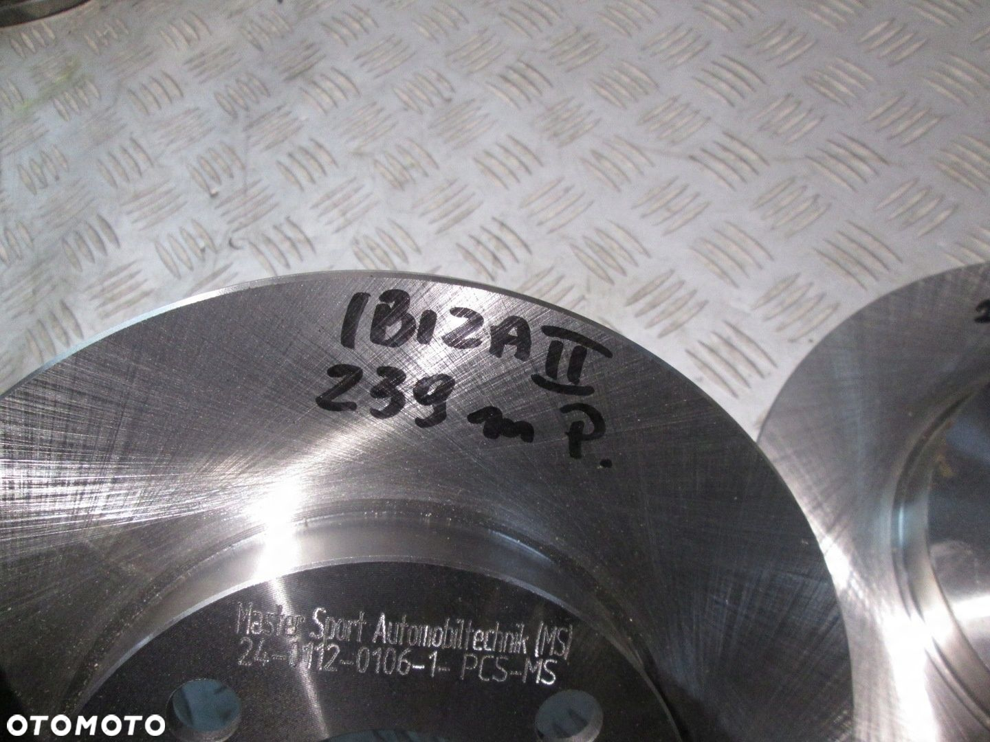 TARCZE HAMULCOWE PRZÓD 239mm AUDI 80 SEAT CORDOBA IBIZA II KOMPLET - 2