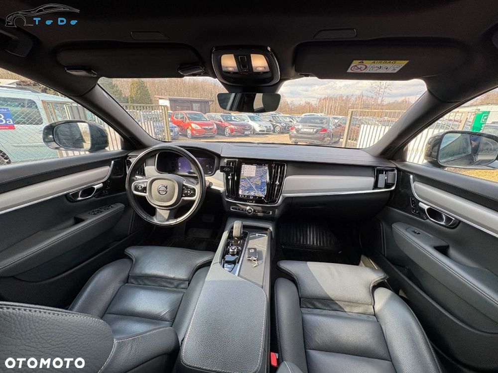 Volvo V90 Cross Country B5 D AWD Core - 30