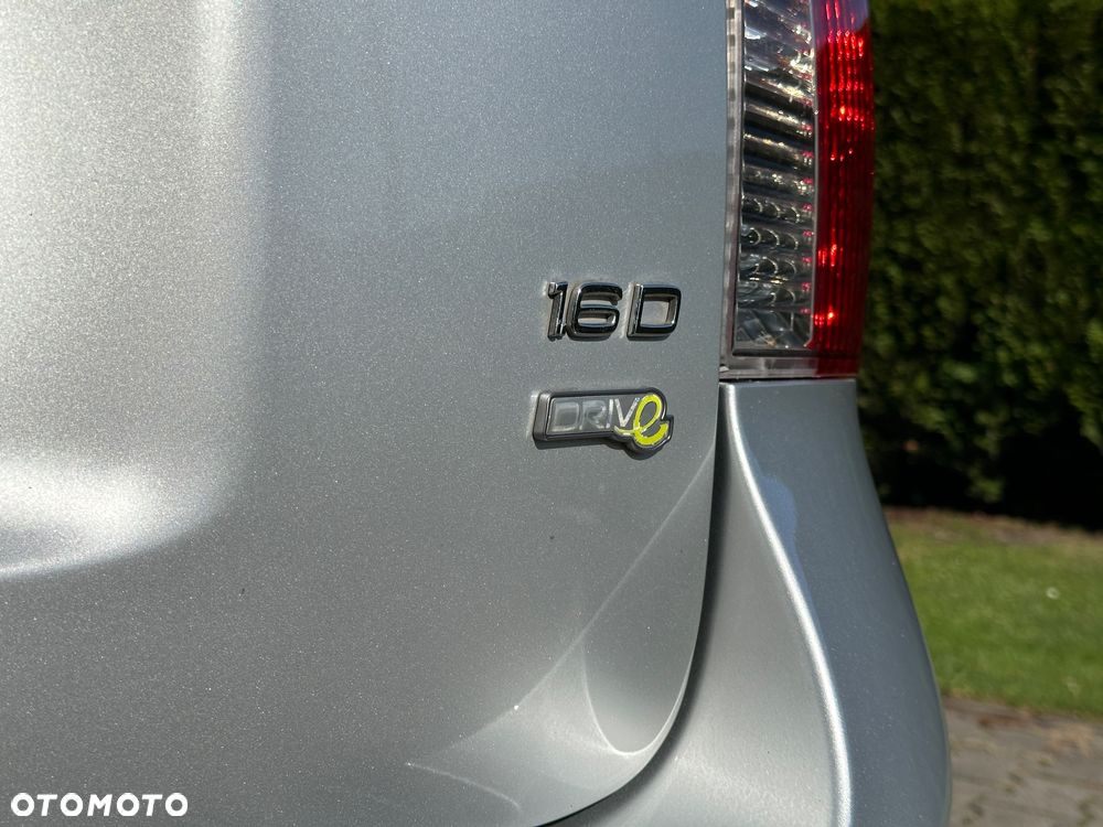 Volvo V50 1.6D DPF DRIVe Momentum - 32
