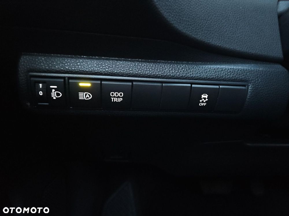 Toyota Corolla 1.8 Hybrid Comfort - 17