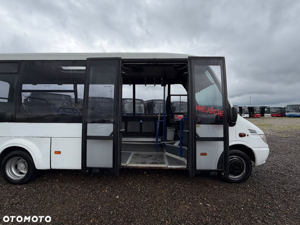 Mercedes-Benz Sprinter 616 - 12