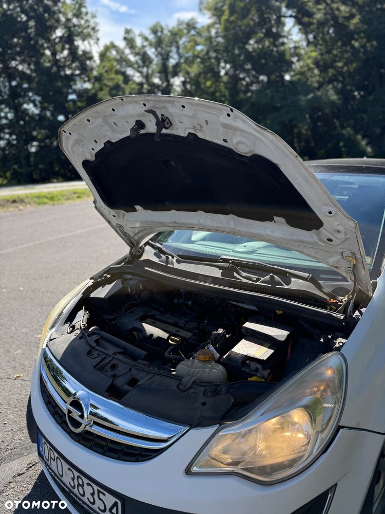 Opel Corsa - 32
