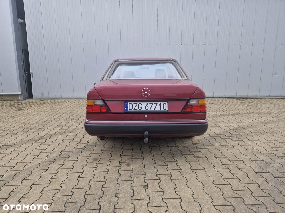 Mercedes-Benz W124 (1984-1993) - 6